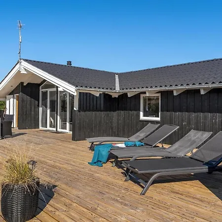 Cozy In Hvide Sande With Sauna