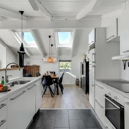 Cozy In Hvide Sande With Sauna Bjerregård