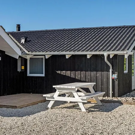 Cozy In Hvide Sande With Sauna Bjerregård